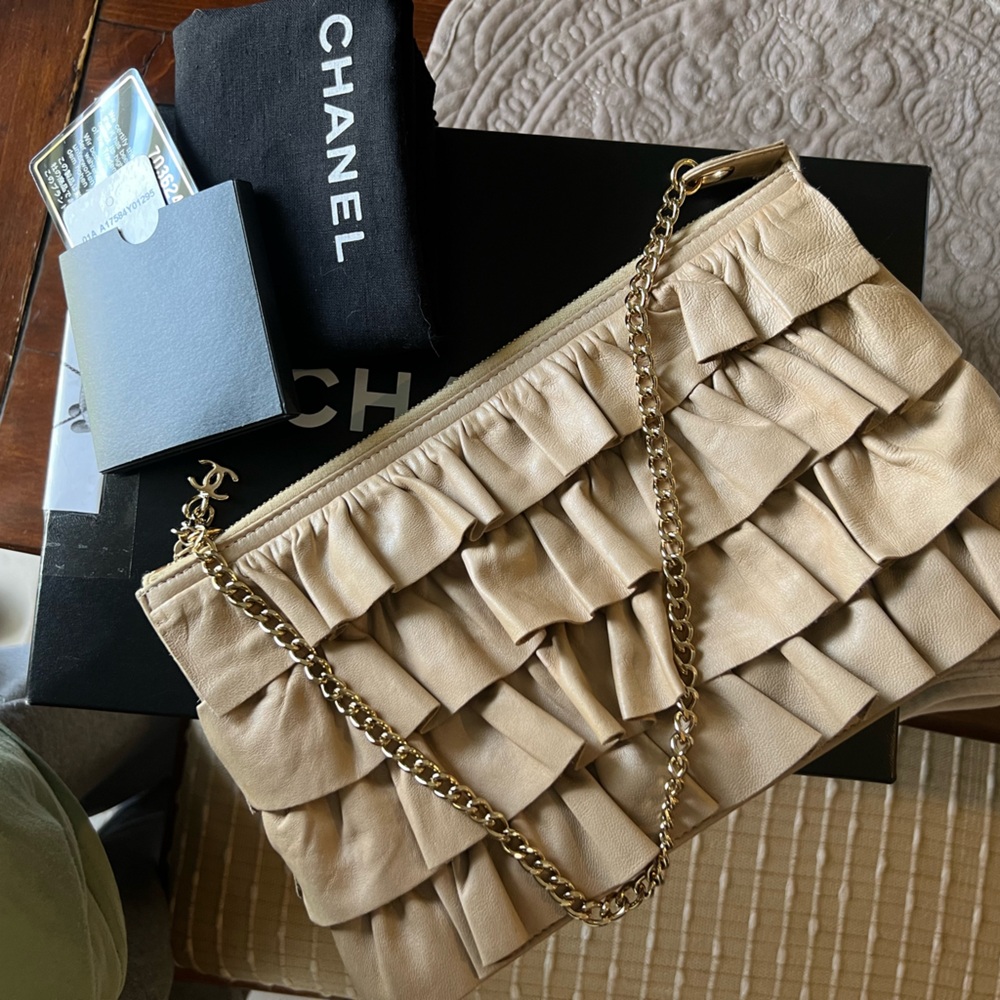 CHANEL Ruffle Clutch bag